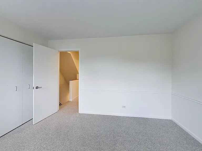 1806 W Argyle St #G — Photo 15