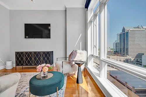 230 Tryon St Photo 1