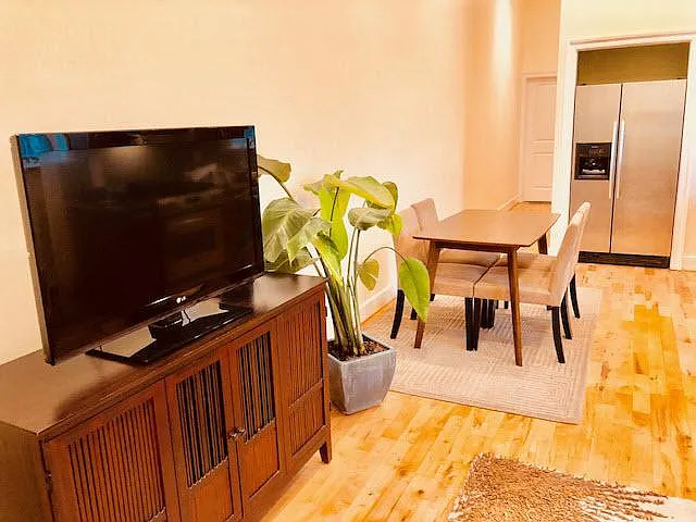 1419 Girard St NW #4 — Photo 3