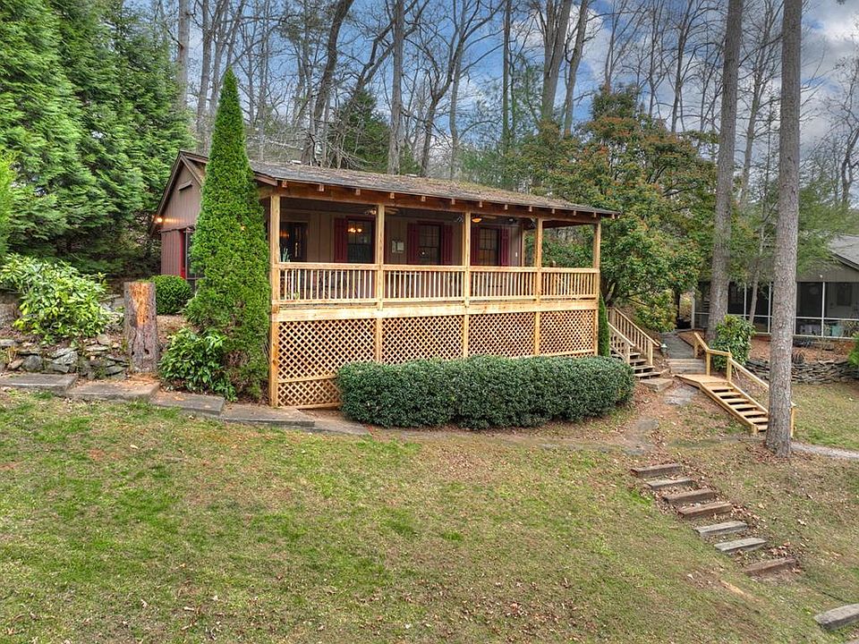 1st image of 190 Village Rd