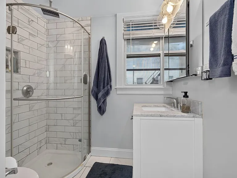 52 Mansfield St — Photo 8
