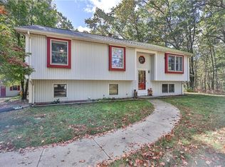 634 Buck Hill Rd, Pascoag, RI 02859