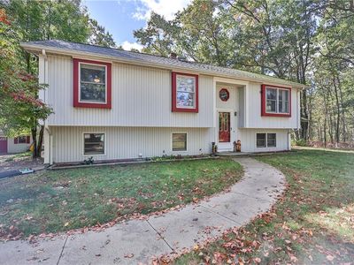634 Buck Hill Rd, Pascoag, RI, 02859