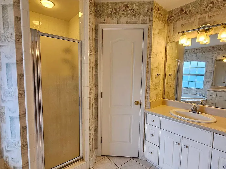 1230 Ronds Pointe Dr E — Photo 23