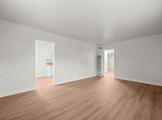 1125 W 111th St #1125, Los Angeles, CA 90044