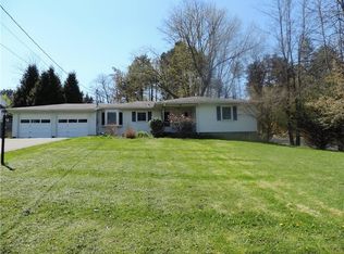 2739 Ridgeway Ave, Rochester, NY 14626