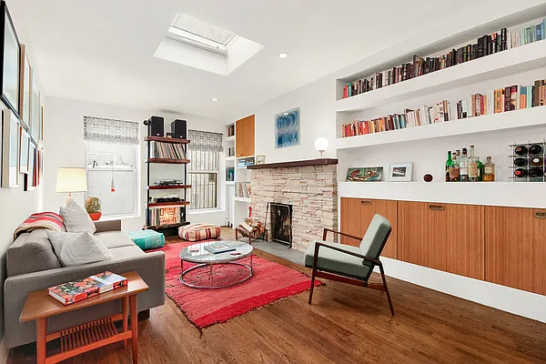 Sold by Corcoran | media 8