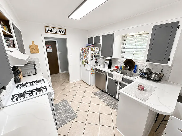 8514 Timberwood Ln — Photo 3