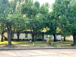 501 N 9th St, Tonkawa, OK 74653