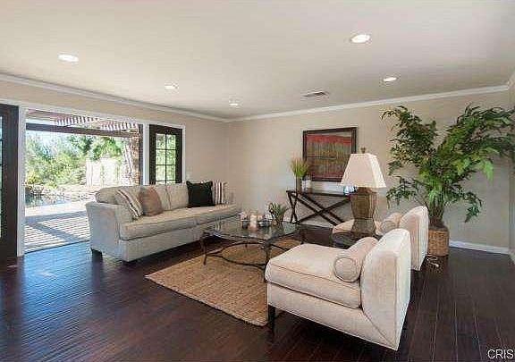 2nd image of 1533 Calle Yucca