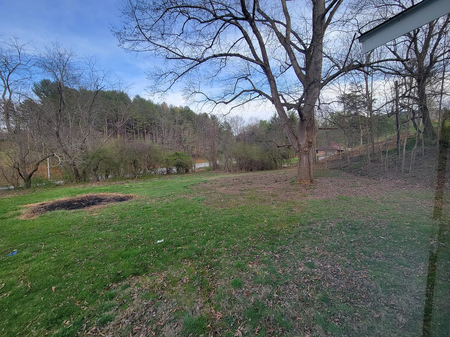 2 bed, 1100 sqft, $1,700 — Photo 3
