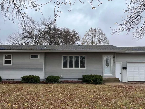 252 S Maple Ave, New Hampton, IA 50659