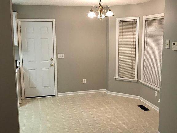 Large eat-in kitchen