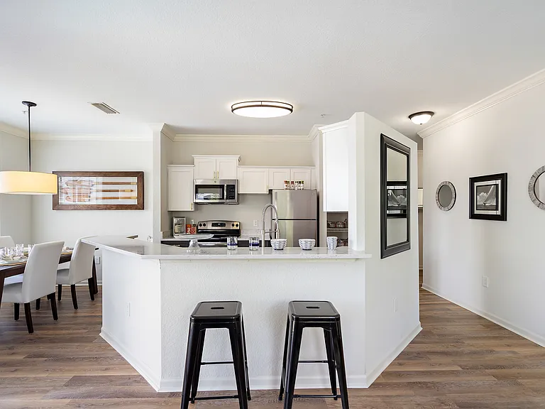 Grandeville at RiverPlace — Photo 18
