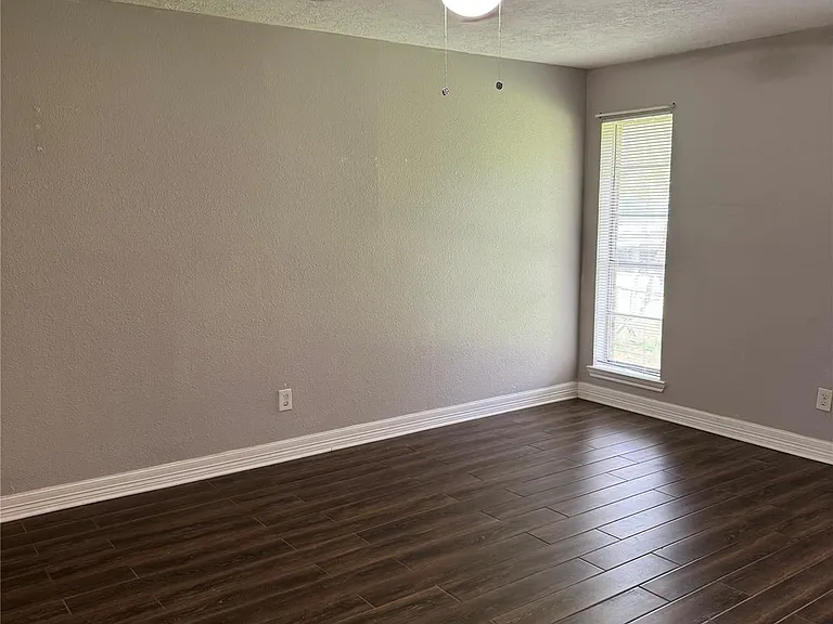 3302 Tompkins Dr — Photo 6
