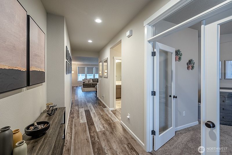 5th image of 412 NE L St