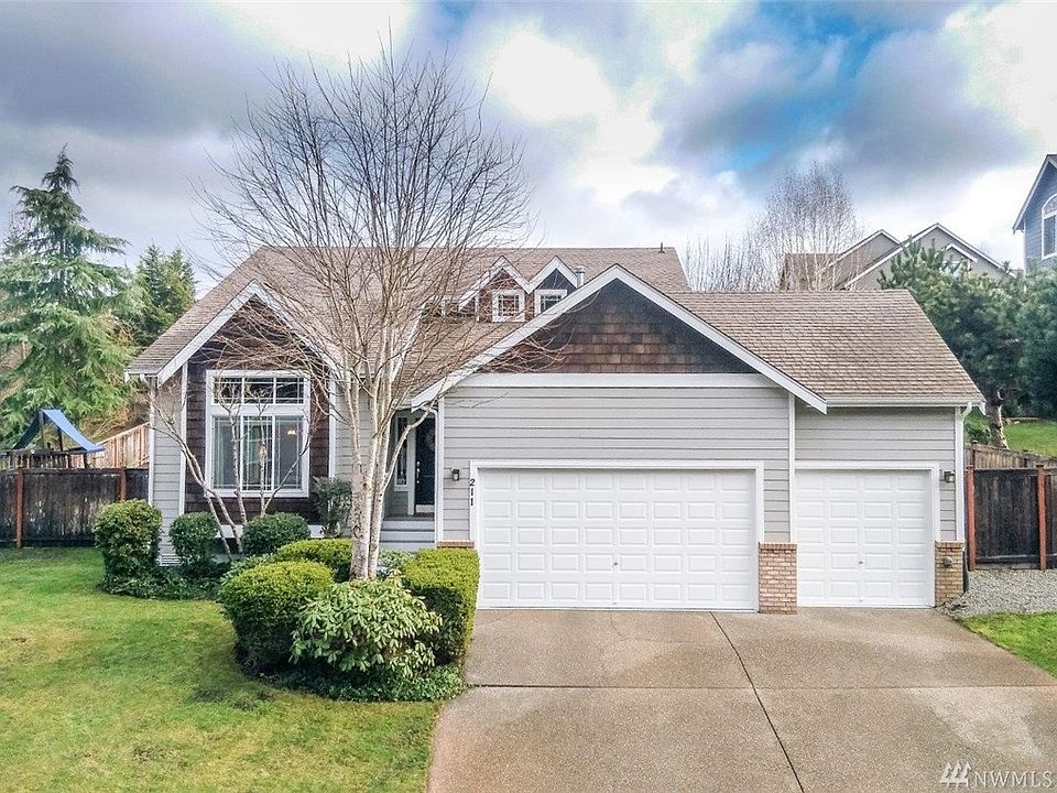1st image of 211 35th Avenue Ct NW