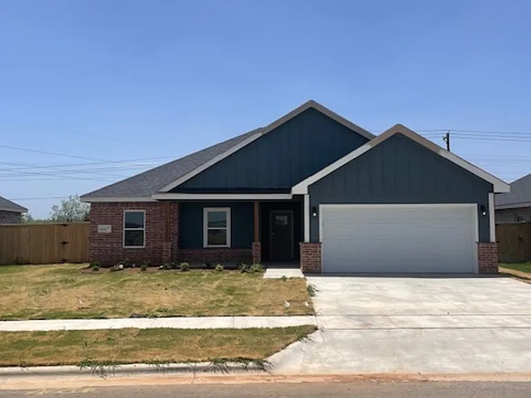 6950 Phoenix Dr — Photo 1