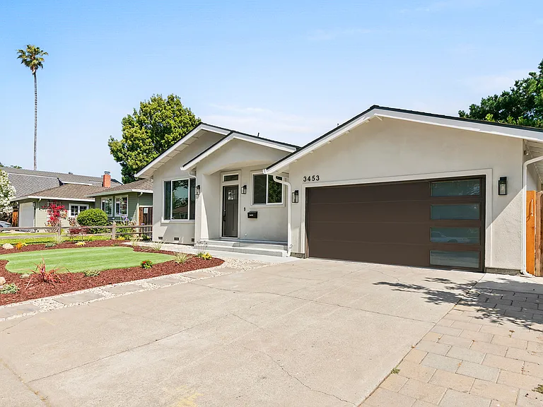 3453 Wheeling Dr — Photo 3