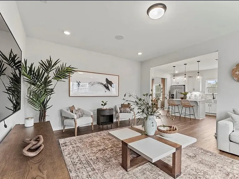1285 Elizabeth Ave — Photo 5