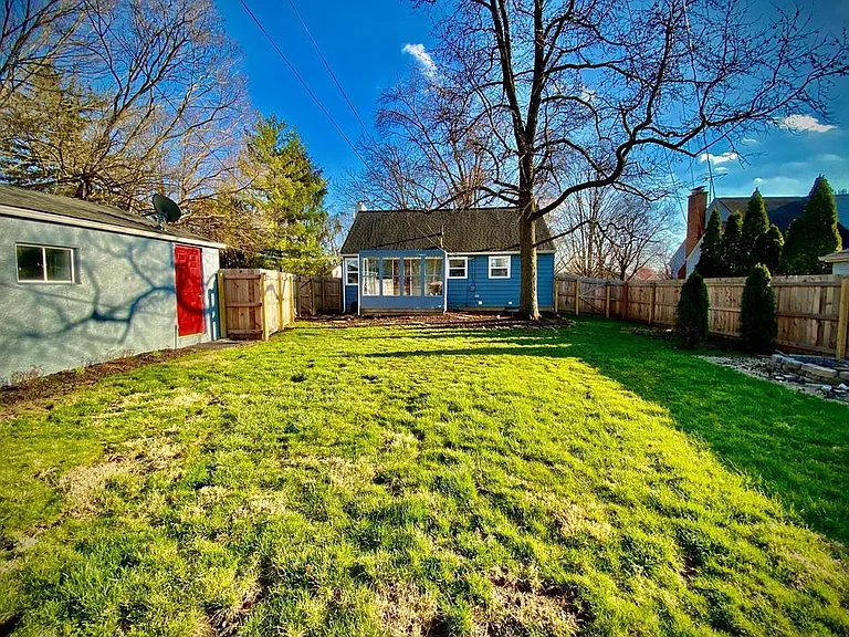 2608 Bristol Rd — Photo 3