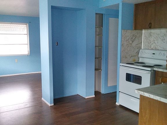 5th image of 660 Northmoor Ave N