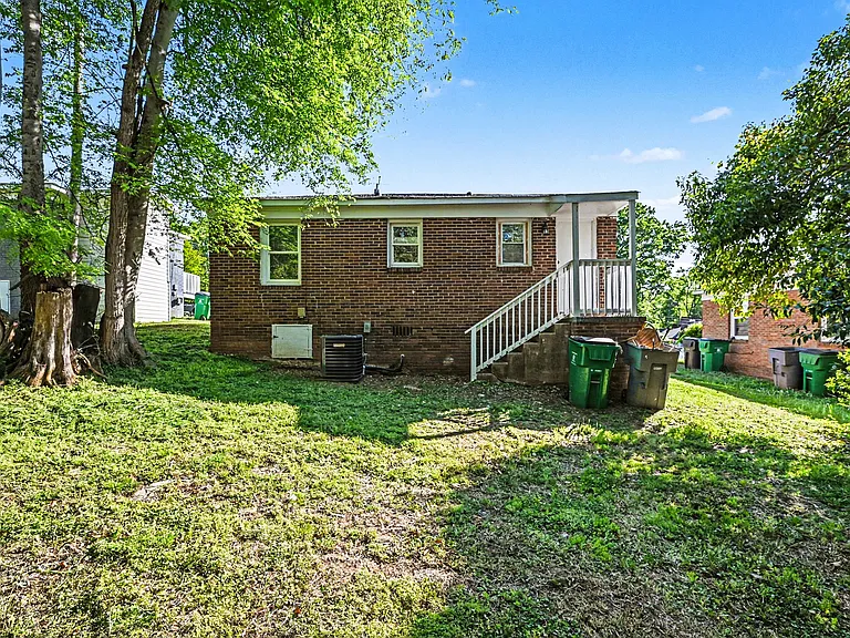 2604 Booker Ave — Photo 27