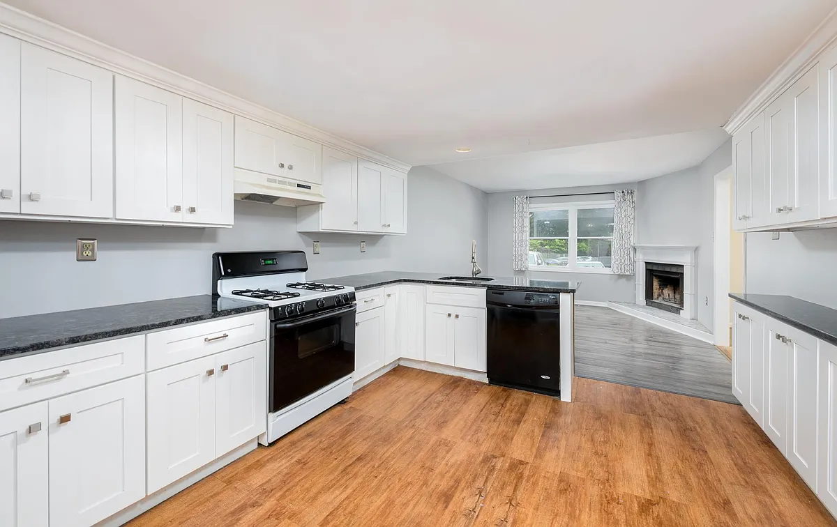 Building Photo - 77 Bunker Hill Ct