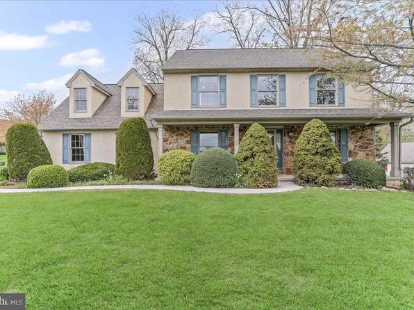 402 Stuben Dr, Elverson, PA 19520