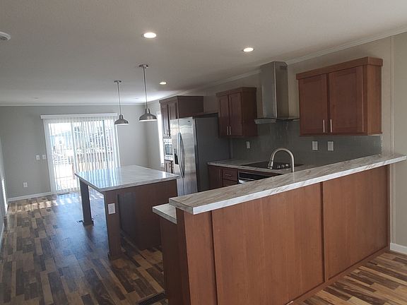 3rd image of 289 Silver Peak Dr #535