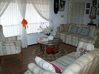 2nd image of 35 Fischer Ln