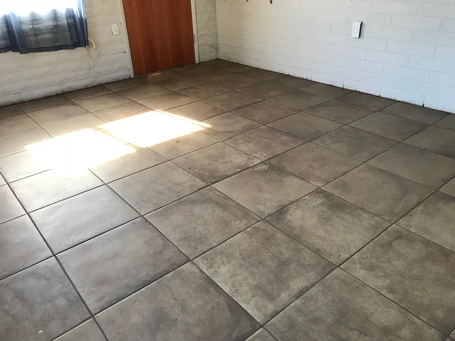 2 bed, 750 sqft, $1,400 — Photo 2