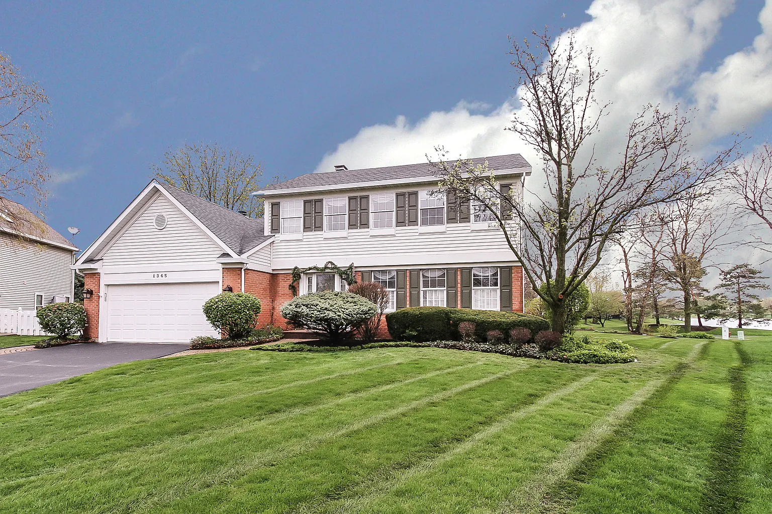 1345 Paddock Pl photo 1