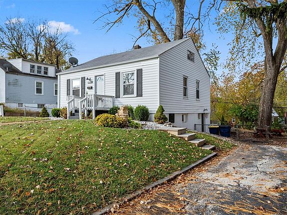 4th image of 3555 Saint Christopher Ln