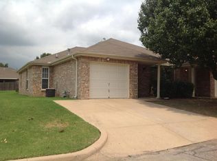 1220 W Jackson Ct, Broken Arrow, OK 74012