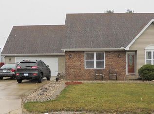 10678 Keck Rd, Saint Jacob, IL 62281