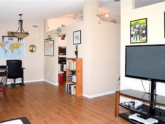 5th image of 6550 Oakpoint Dr