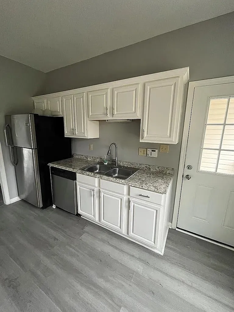 1006 S Jefferson St — Photo 4