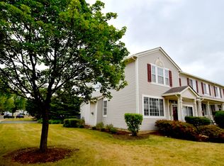 2341 Reflections Dr, Aurora, IL 60502