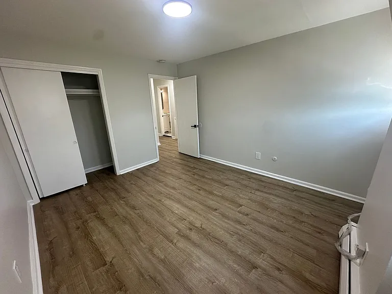 18 Huron Ave — Photo 10