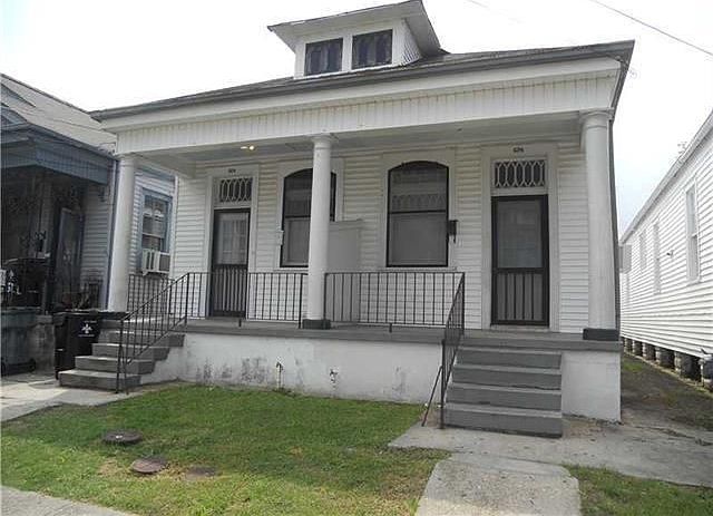 1st image of 526 S Pierce St