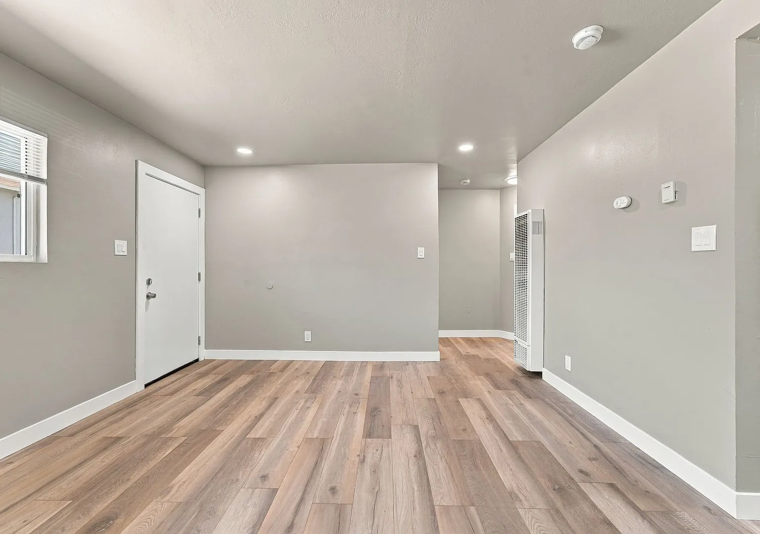 Newly Remodeled 2 Bed, 1 Bath in Hayward | Modern Finishes & Turf Backyard — Photo 2