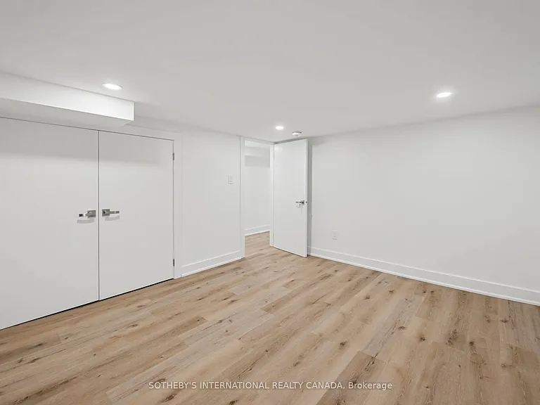 28 Strathgowan Ave #BSMNT — Photo 16