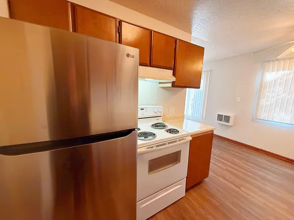 #376 Garden Home Apartments, 4337-4371 SW Garden Home Rd #376-4359, Portland, OR 97219
