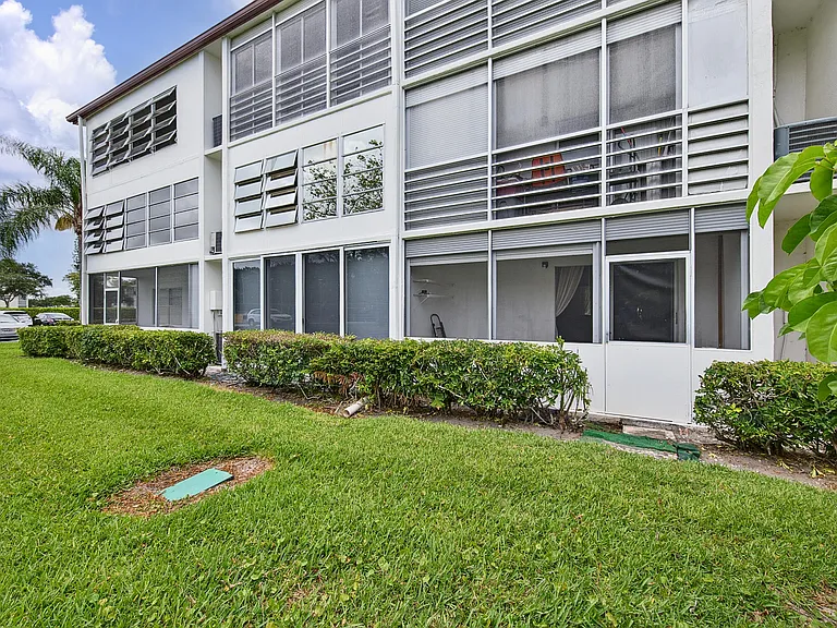 96 Fanshaw Way #C — Photo 30