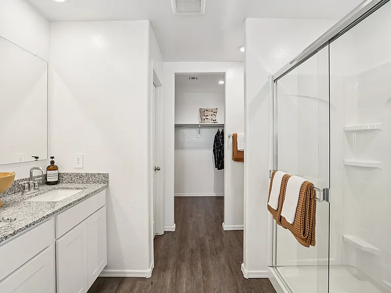Solana Place at Carlton Commons — Photo 5