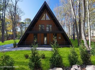107 Cardinal Ln, Pocono Lake, PA