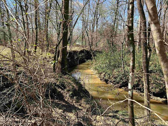 4th image of 282 Price Rd