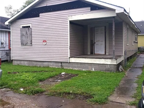 3918 Ford St, New Orleans, LA 70126