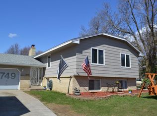 749 128th Ave NE, Blaine, MN 55434